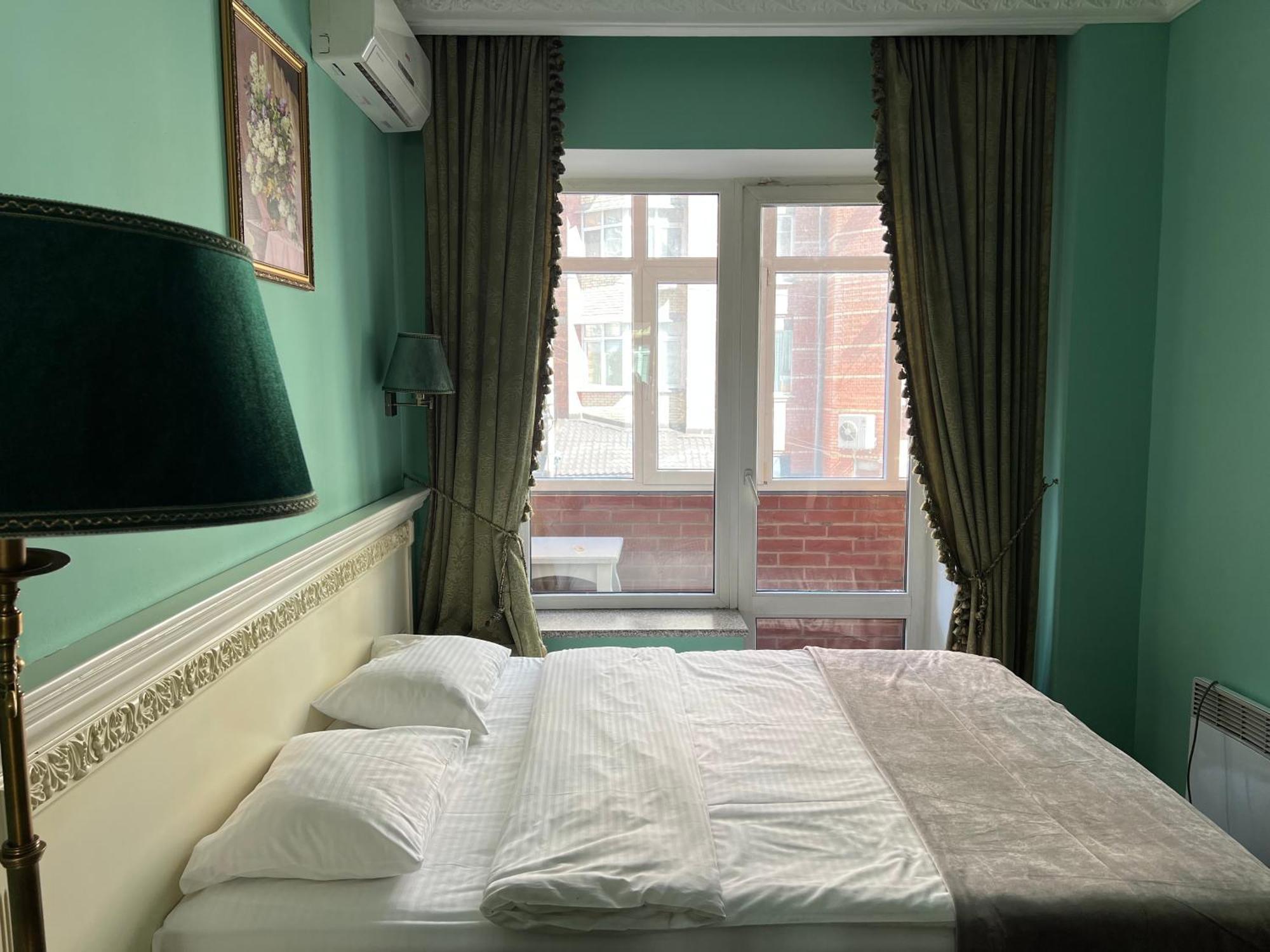 Royal City Hotel เคียฟ ภายนอก รูปภาพ